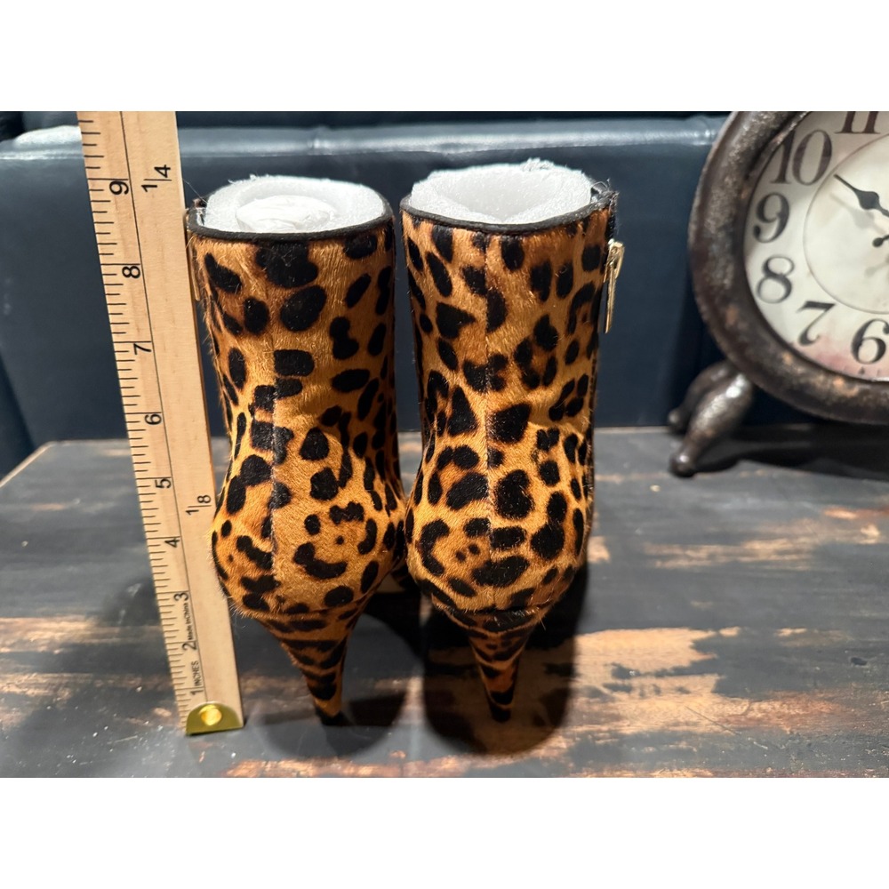 Vince Camuto Leopard Print Cow Hair Ankle Boots VP-NANDI2 Pointed Toe Stiletto 9 - Picture 7 of 11